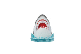 Bandai Bikkura Egg JAWS mascot emerges as color shifts in bath