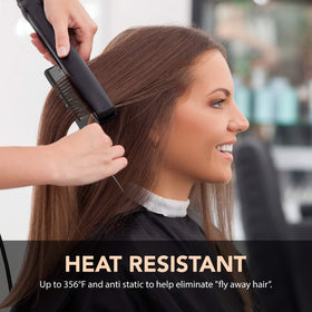 Bardeau Essentials anti-static comb reduces flyaways during styling