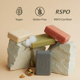 Barrel & Oak kaolin clay bar delivers balanced, skin-friendly cleansing.