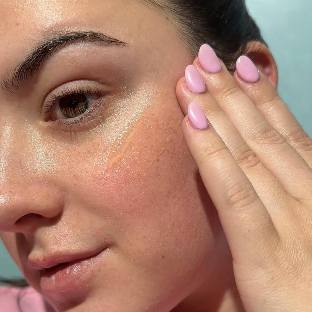 Bask gel-based formula doubles as a light makeup primer