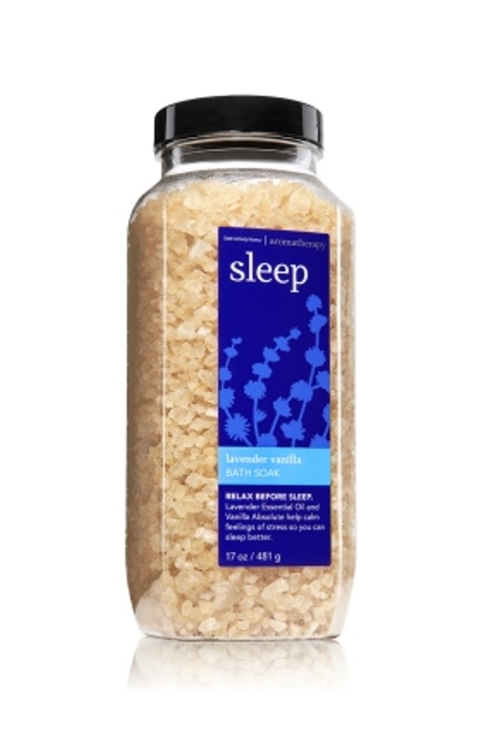 Bath & Body Works Aromatherapy Lavender Vanilla Bath Soak bottle for relaxation before sleep.