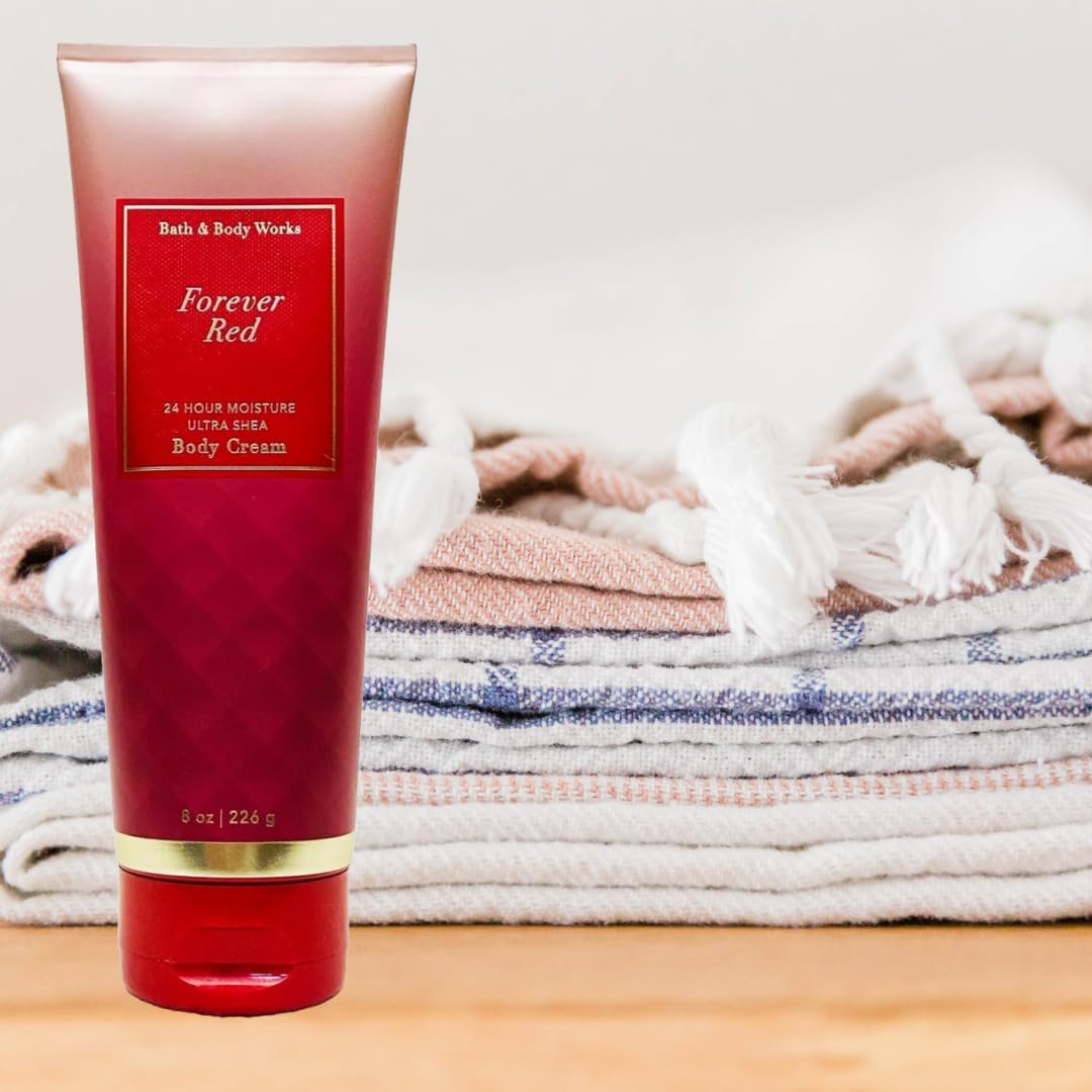 Fragrance label shot emphasizes fiery pomegranate, red peony and vanilla rum aroma.