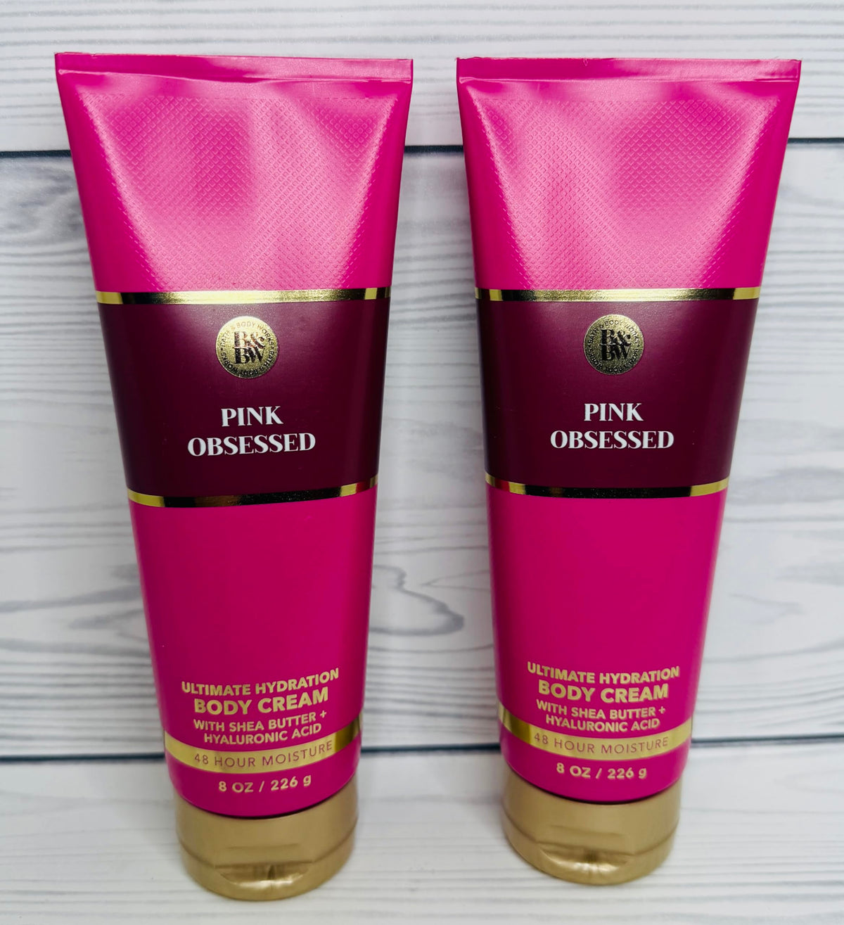 Bath & Body Works Pink Obsessed bottle highlighting vanilla and warm florals for daily pampering.