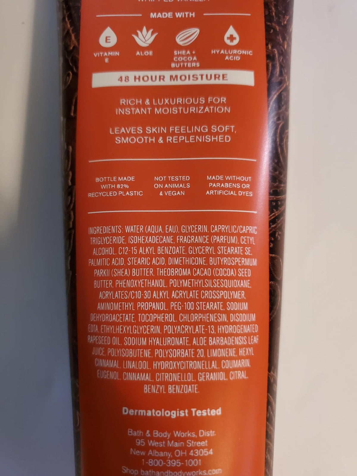 Packaging variation of Bath & Body Works Sweet Cinnamon Pumpkin, ideal for gifting.