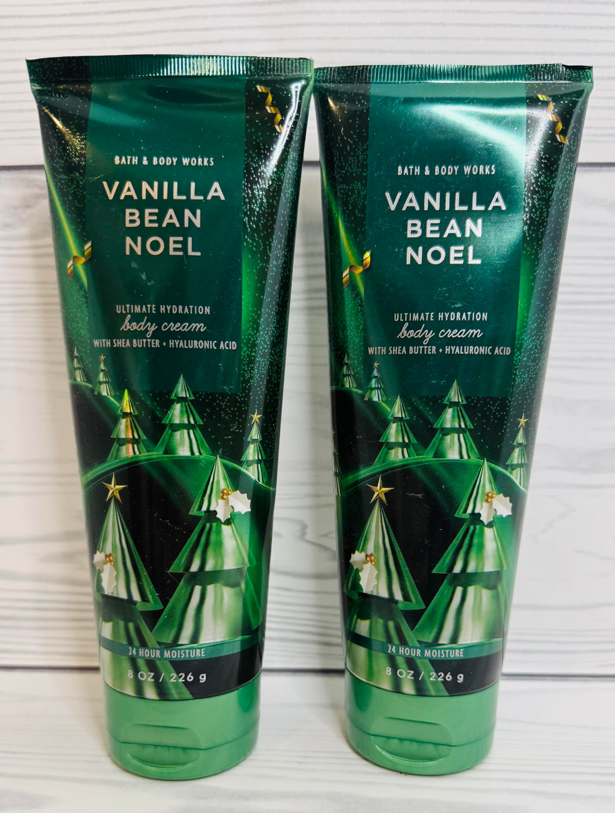 Vanilla Bean Noel Ultimate Hydration cream texture close-up highlighting rich, moisturizing formula.