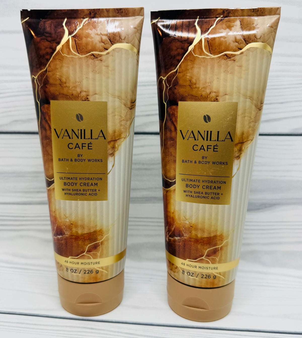 Bath & Body Works Vanilla Café Ultimate Hydration Body Cream texture close-up showing rich velvety formula