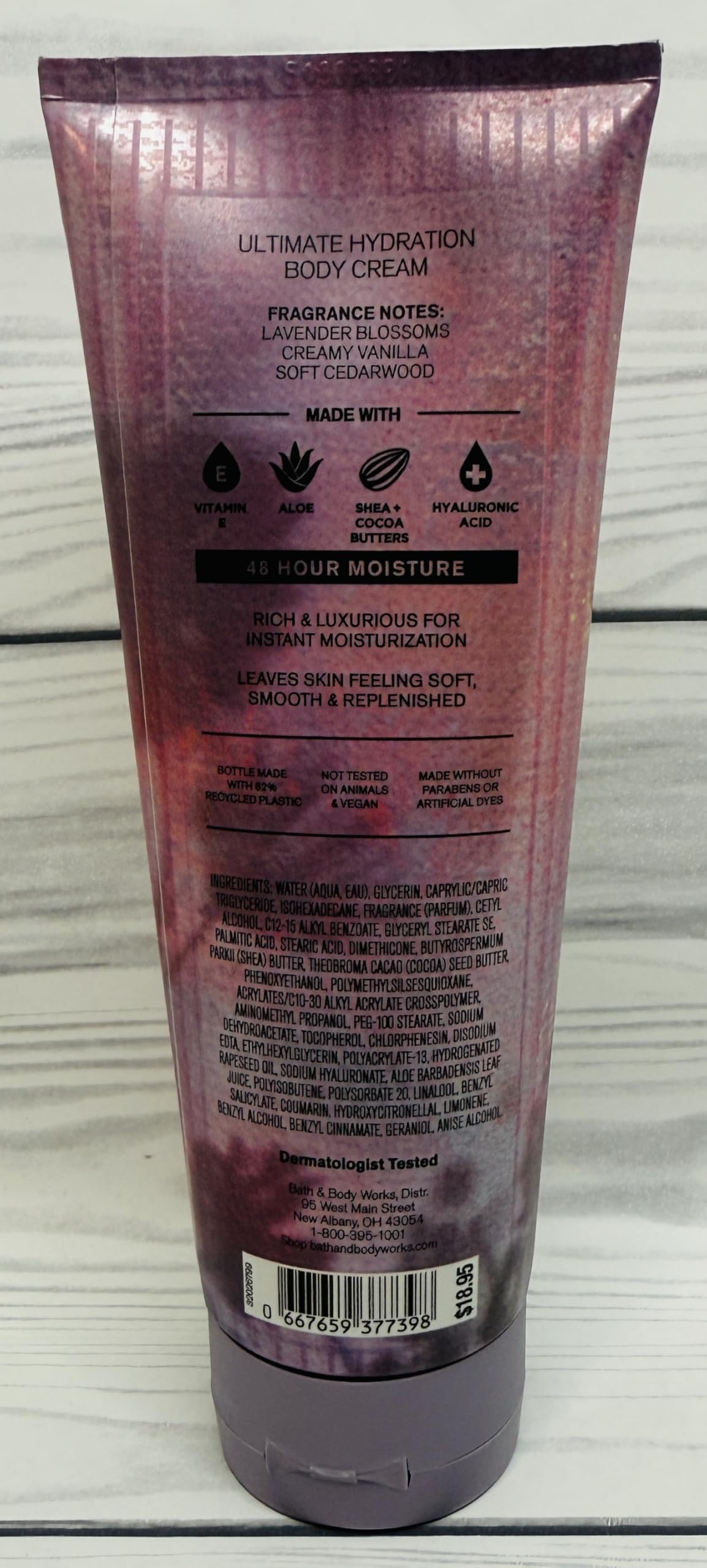Bath & Body Works Vanilla Ease 2-pack close-up texture highlighting creamy consistency for smooth skin.