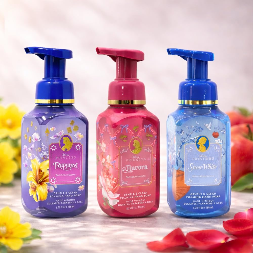Bath and Body Works Snow White foaming soap bottle delivering soft scents and clean hands.