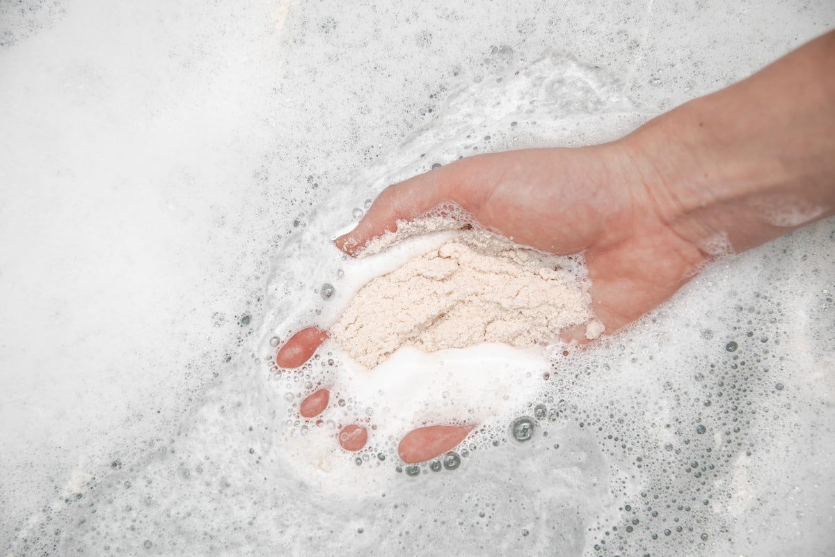 Bathorium pH-balanced soak supports skin-friendly use.