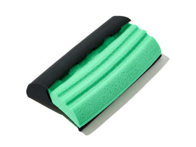 BEARD BAR Mat Ultimate v3.0 flexible handle angled for easy clippings sweep