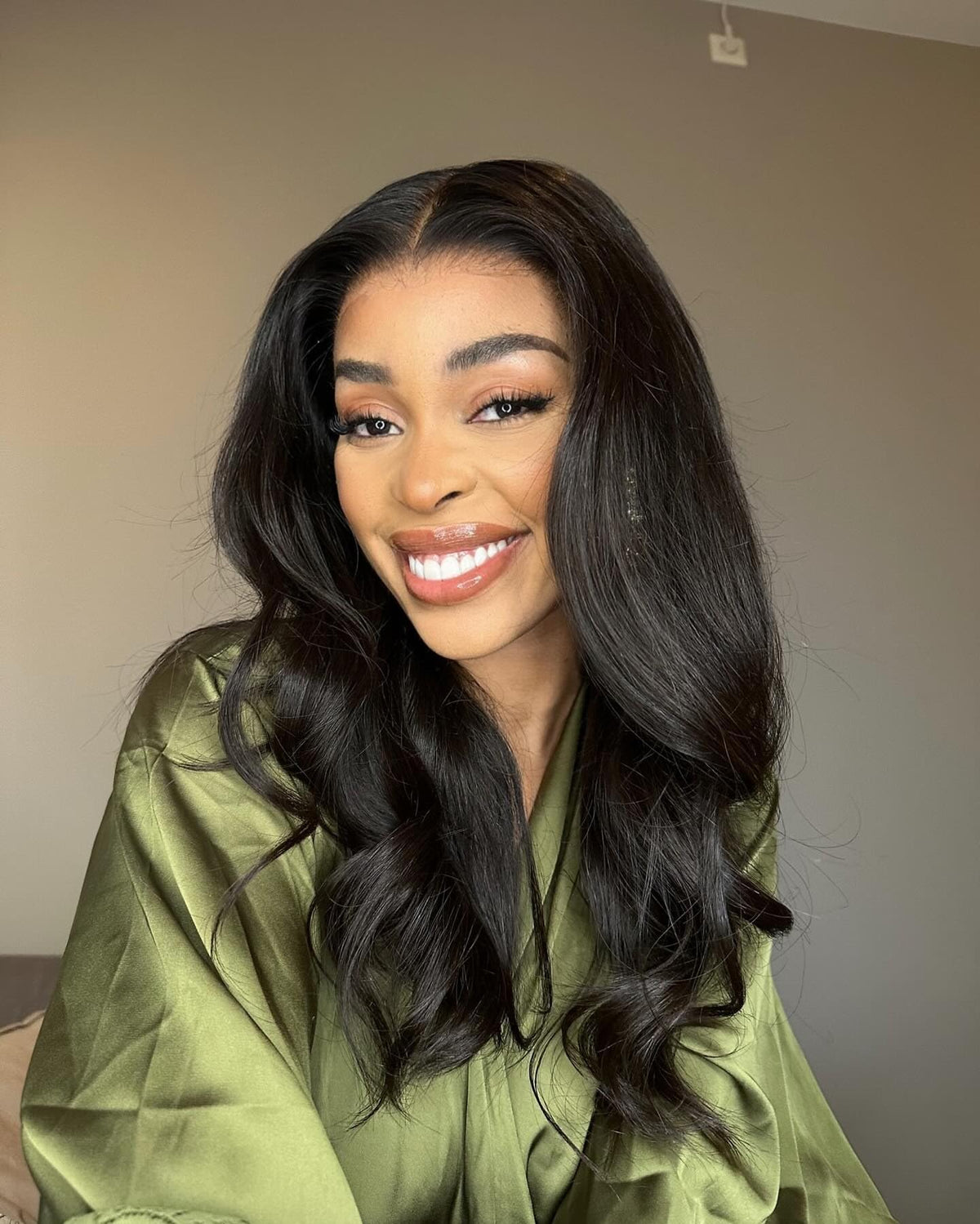 Beauhair 16 inch body wave wig ideal for daily wear and easy styling.