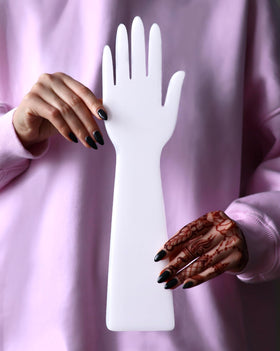 BeautyMehndi acrylic hand for henna practice offers a durable, reusable canvas for cone testing.
