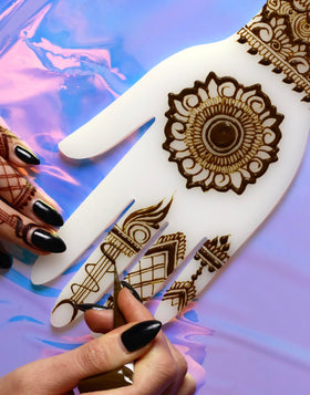 BeautyMehndi versatile-henna-tool supports practice with cones, stencils, and body art.
