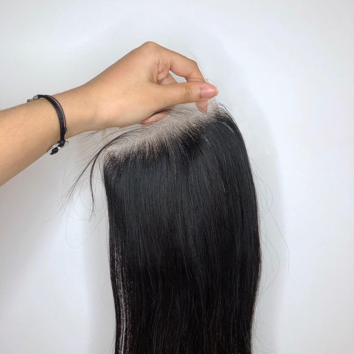 Beeos 5x5 Skinlike Closure can be heat styled for various looks