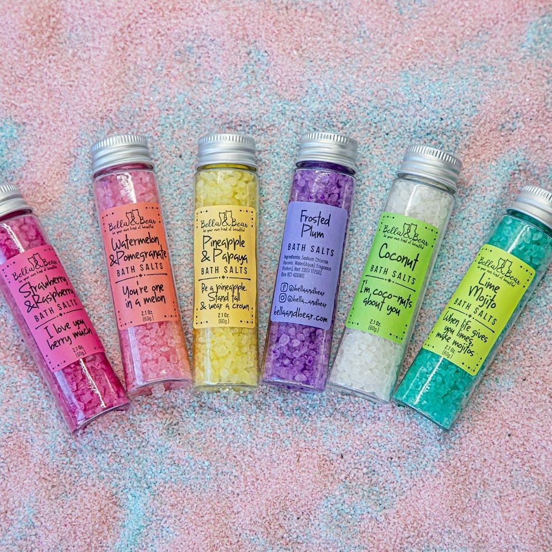 Bella & Bear relaxing spa experience with fruity bath salts
