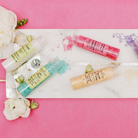 Vegan and cruelty-free Bella & Bear bath salts formula