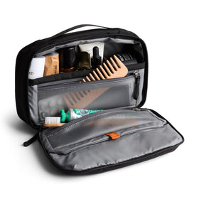 Bellroy Hanging Toiletry Kit showing smooth YKK zips for easy packing