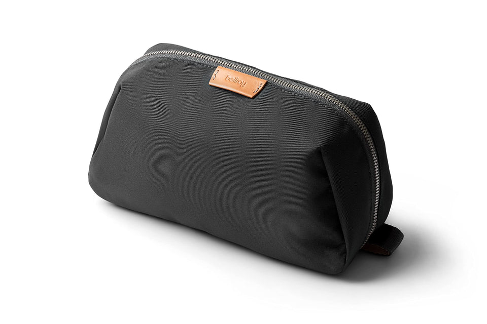 Bellroy Toiletry Kit Plus slate main compartment keeps larger items organized.