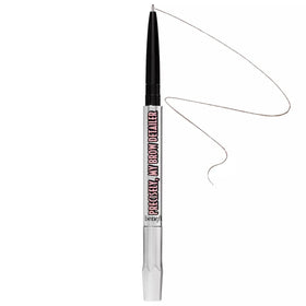 Benefit Precisely My Brow Detailer 0.8mm tip enables ultra-fine brow strokes.