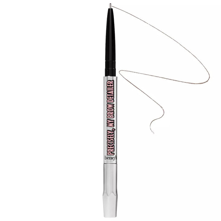 Benefit Precisely My Brow Detailer 0.8mm tip enables ultra-fine brow strokes.