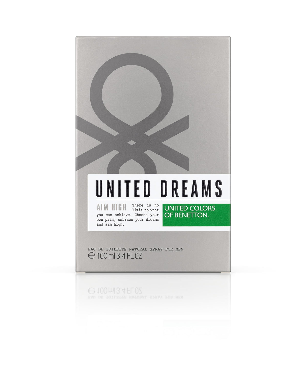 Benetton United Dreams spray action demonstrates a smooth mist for lasting presence.