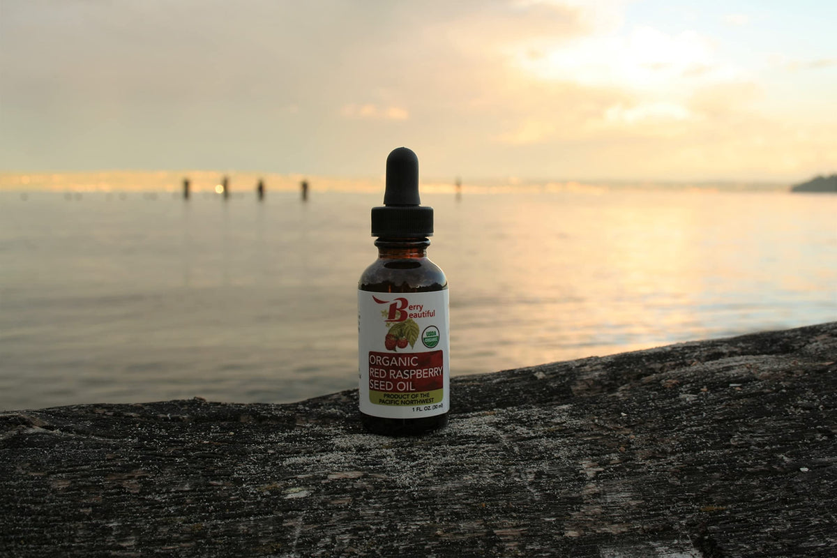 Eco-friendly Berry Beautiful packaging box for organic raspberry seed oil