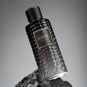 B Bharara Rome Pour Homme heart notes evoke warm spice.