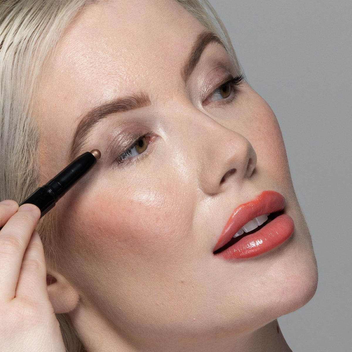 Crease-resistant all-day wear from Billion Dollar Brows eyeshadow stick