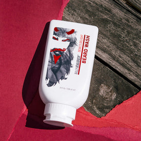 Devils Delight beard wash foam close-up emphasizing gentle cleansing and detangling