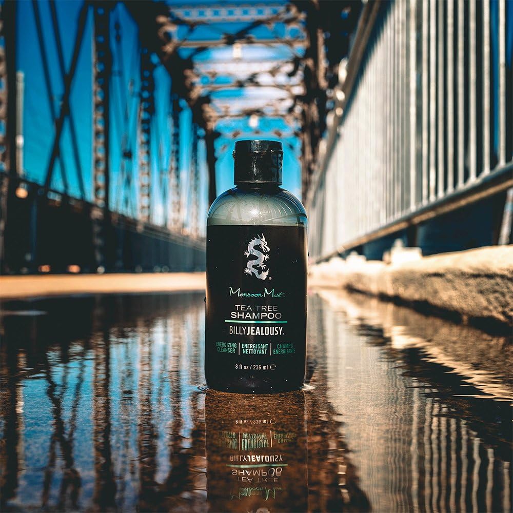 Minty aroma and clear green gel texture of Monsoon Mist Shampoo