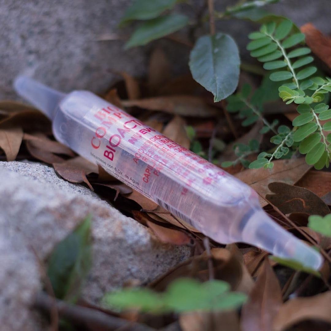 Bio Complex Bioactivo High Shine hair gloss closeup emphasizes instant radiance.