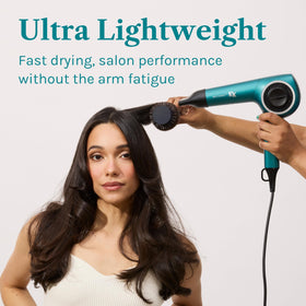 Detangling comb attachment on Bio Ionic 10X Ultralight Dryer for curl elongation