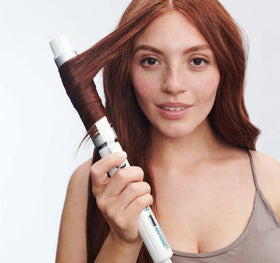 Bio Ionic Stylewinder compact-handle-design offers comfortable grip and precise control.