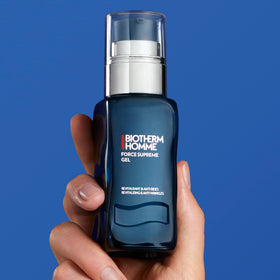 Biotherm Force Supreme Gel being applied on clean face for even coverage.
