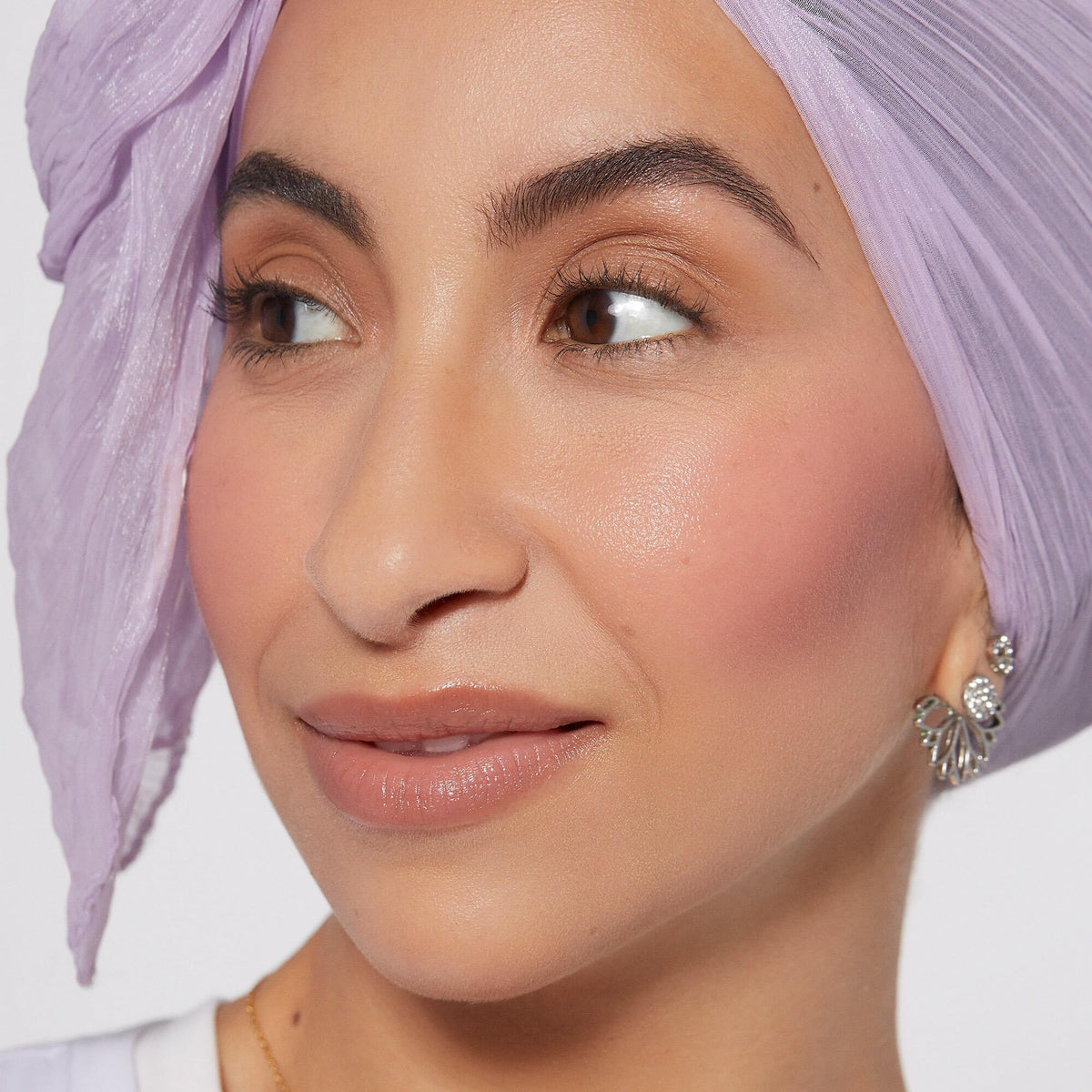 Blackbox Rare Beauty Encourage applicator ready for precise, buildable color
