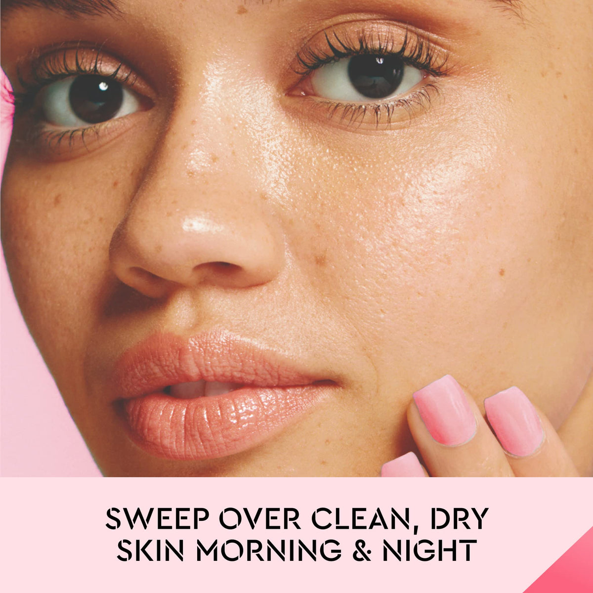 Bliss What a Melon Toner hyaluronic acid detail helps retain moisture for plump skin.