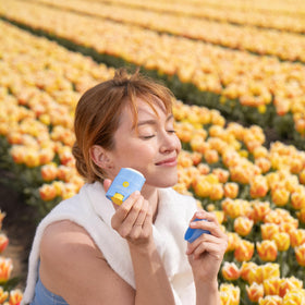 Bloomeffects compact, travel-friendly design fits in purses or pockets.