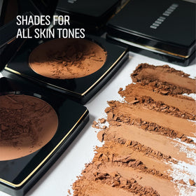 Bobbi Brown Bronzing Powder matte finish provides year-round warmth.