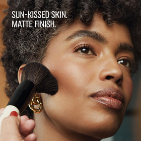 Bobbi Brown Bronzing Powder velvety texture appears easy to blend.
