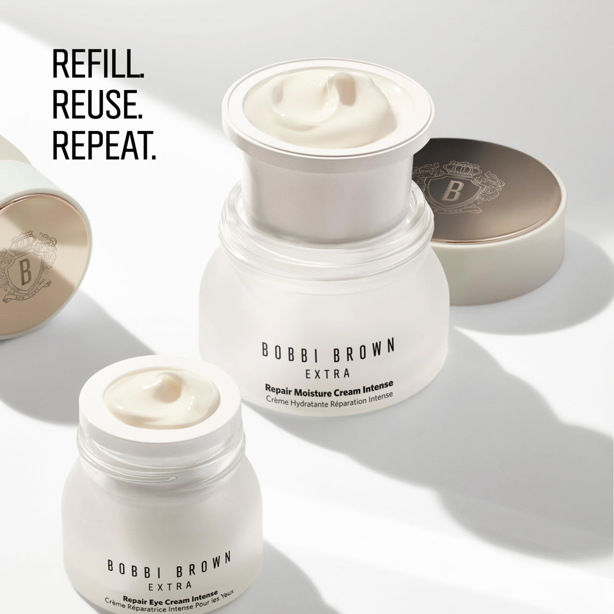 Bobbi Brown Extra Repair Moisture Cream Intense refill pod insertion into outer pack