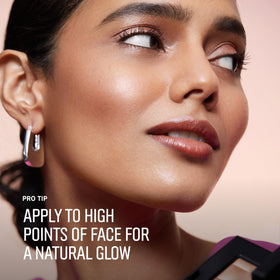 Bobbi Brown Highlighting Powder eye-lid glow option.
