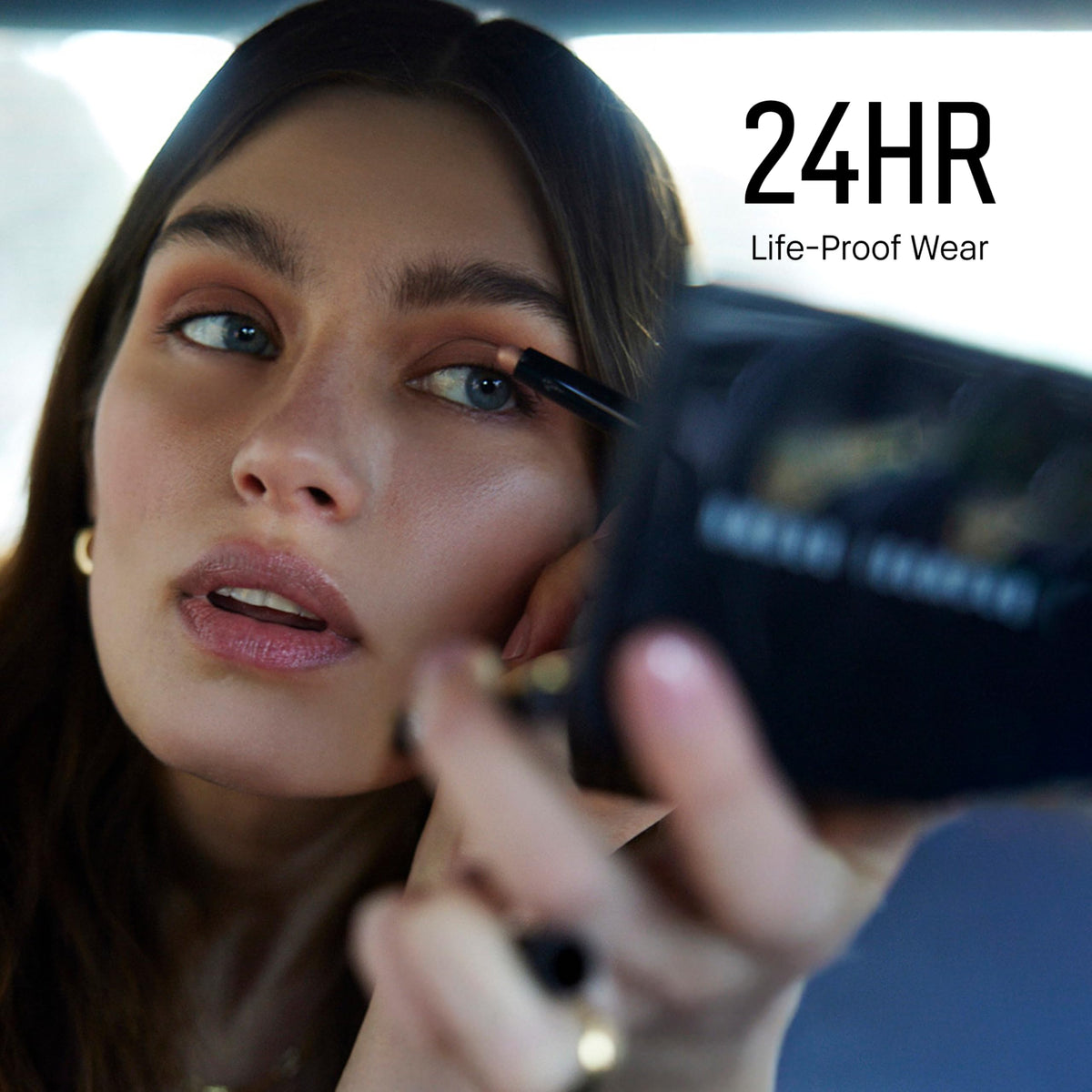 Bobbi Brown Long-Wear Shadow Stick Mulberry matte shade priming use