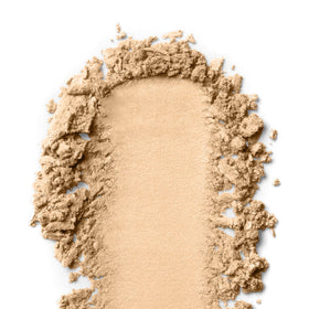 Bobbi Brown Sheer Finish Loose Powder matte finish on skin after setting foundation