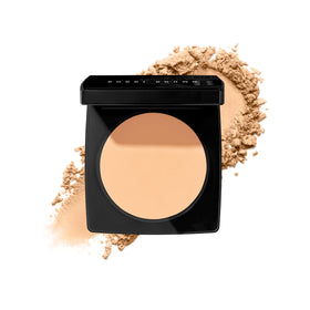 Bobbi Brown Sheer Finish Pressed Powder packaging for a natural matte look and all-day oil control.