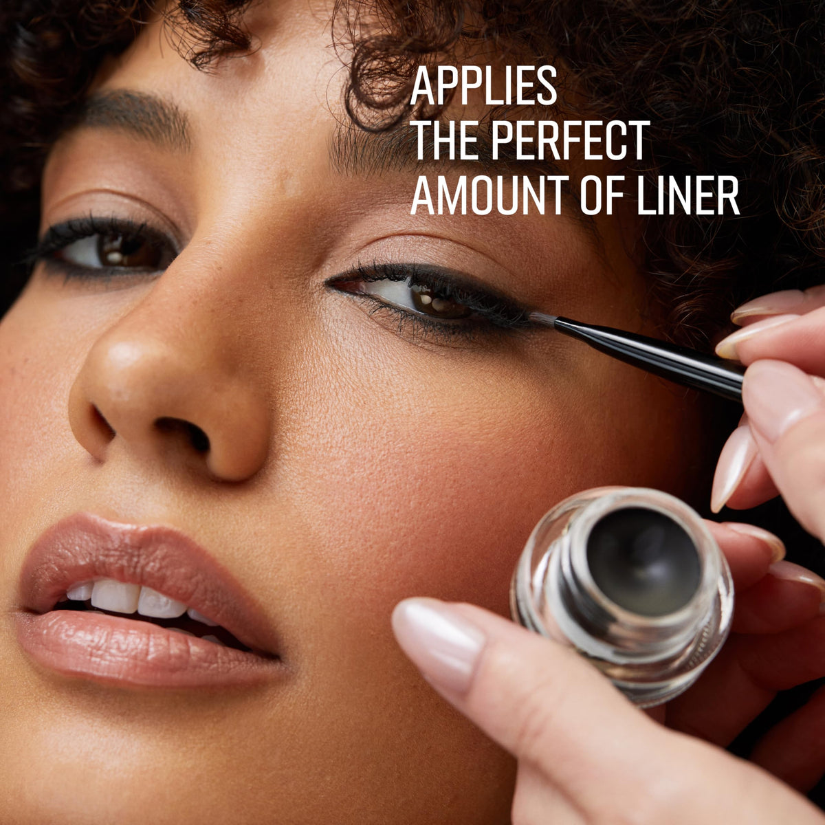 Bobbi Brown brush with firm bristles enables controlled, crisp eyeliner application.
