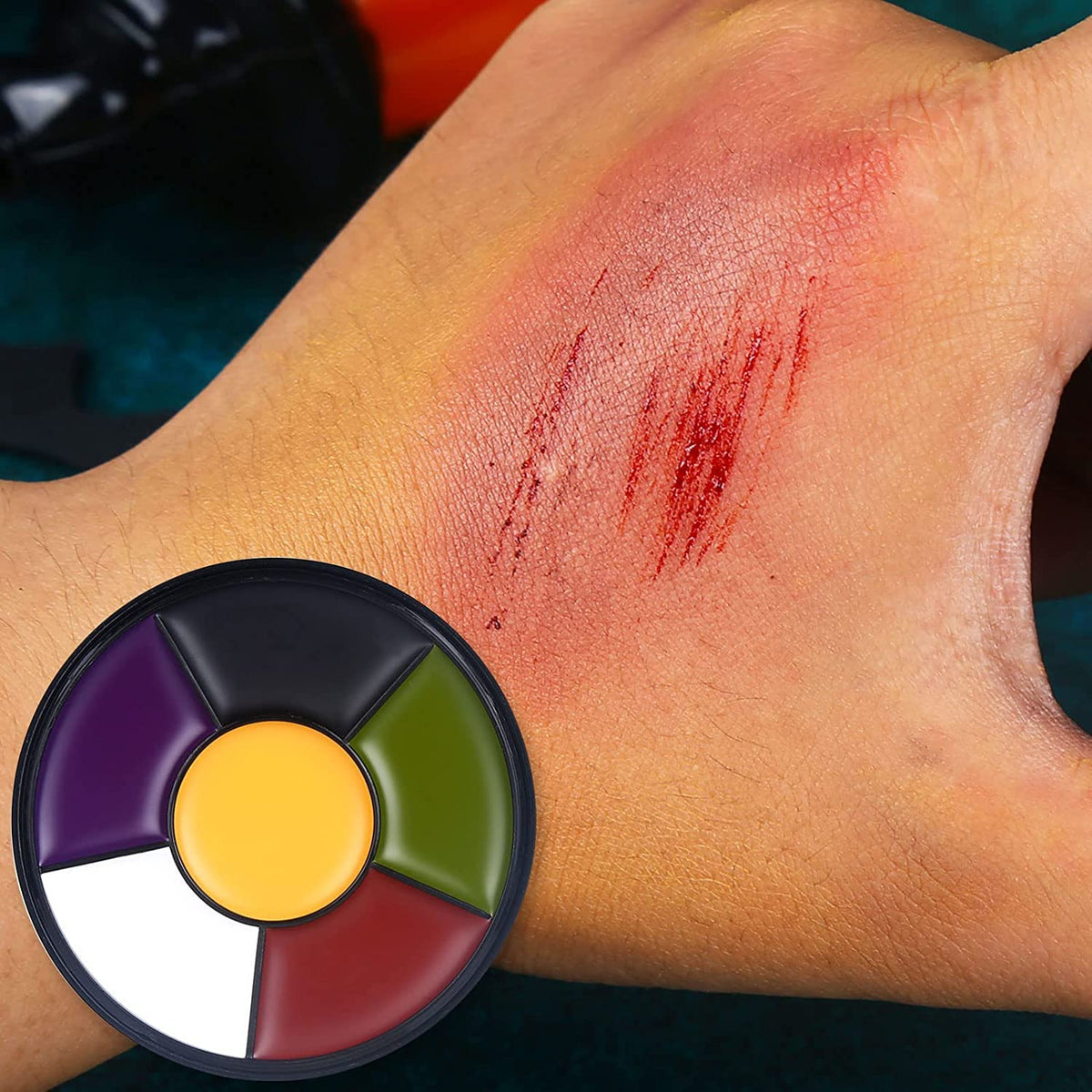 BOBISUKA scar wax provides moldable texture for facial wounds.