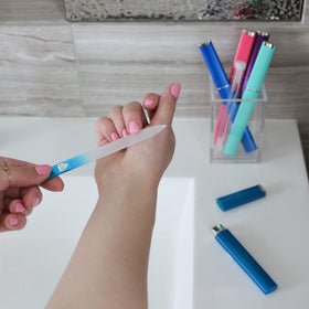 Bona Fide Beauty Malibu color set open with travel-friendly case.