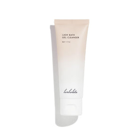 Borboleta Lash Bath Gel Cleanser packaging promotes gentle lash extension care