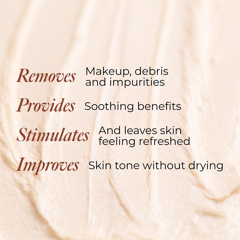 Borghese Crema Saponetta supports night-time prep for moisturized skin.