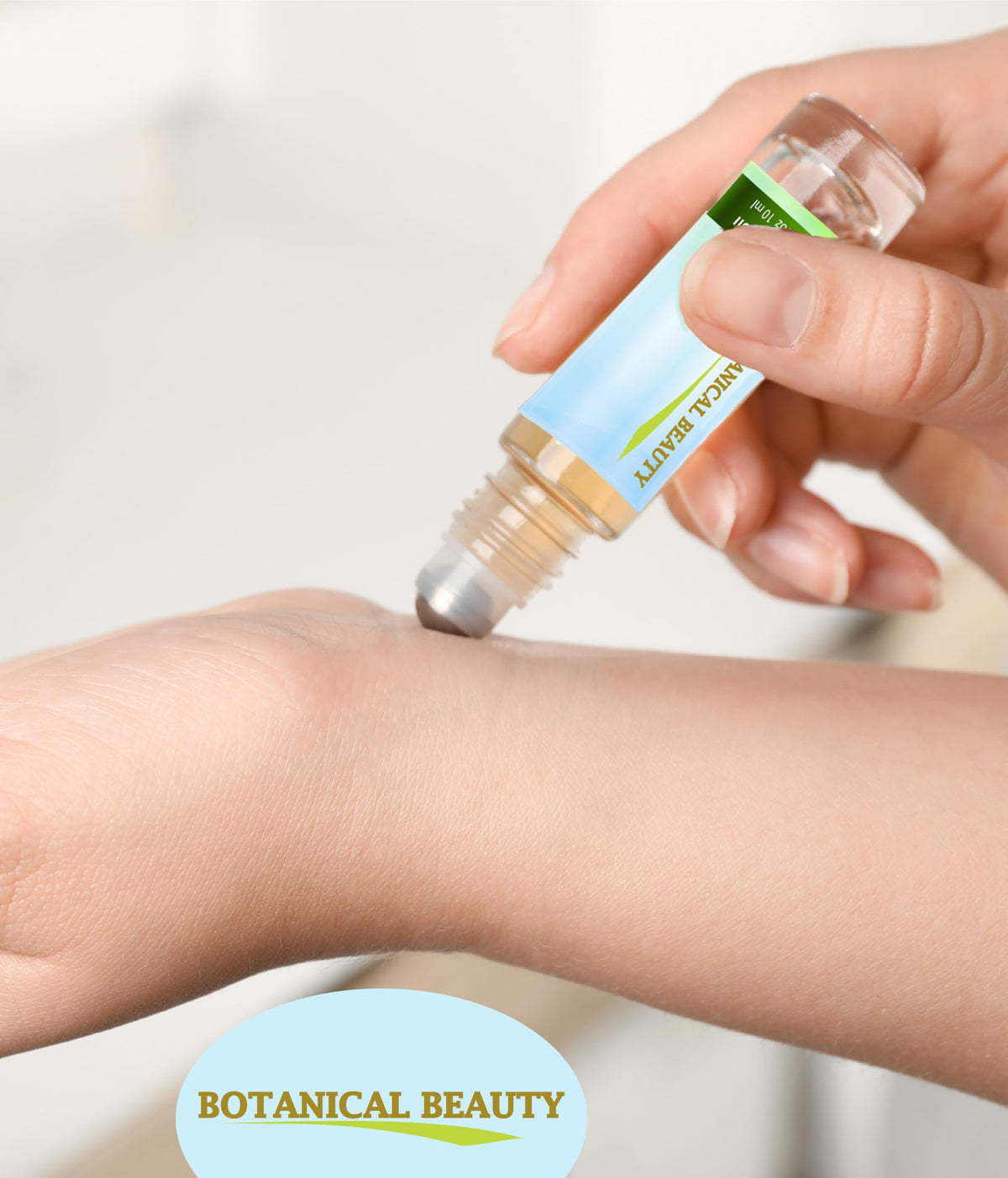Botanical Beauty fragrance oil with jojoba base for skin-friendly use.